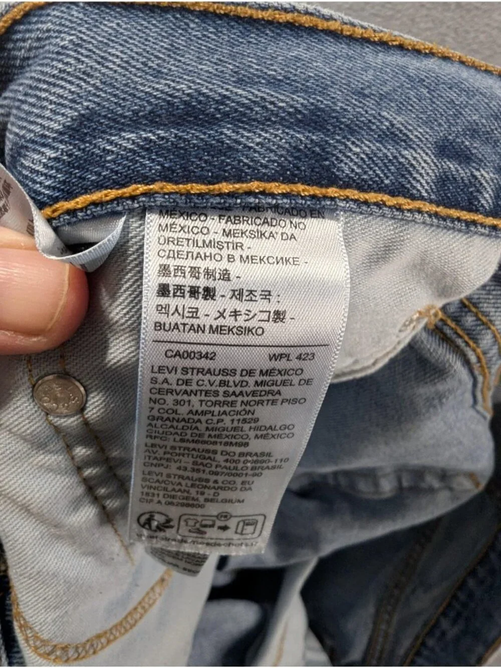 Levis 517 Jeans Mens 38x31 Blue Medium Wash Slim Bootcut Mid Rise Denim Zip Fly